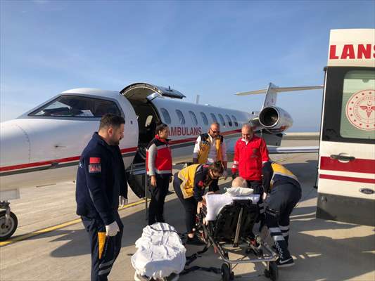 Uçak Ambulans 2 hasta için Rize-Artvin Havalimanından havalandı
