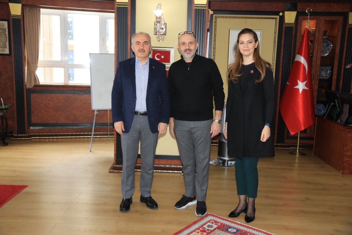 Rize Valisi İhsan Selim Baydaş ve Rize Belediye Başkanı Rahmi Metin'e anlamlı ziyaret