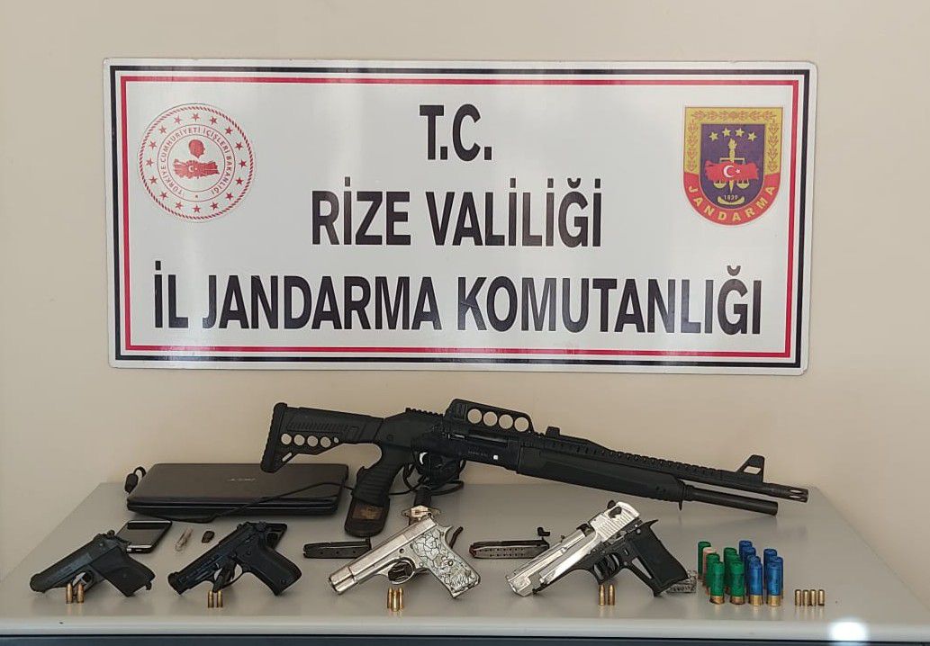 Rize'de silah kaçakçılığı operasyonu 